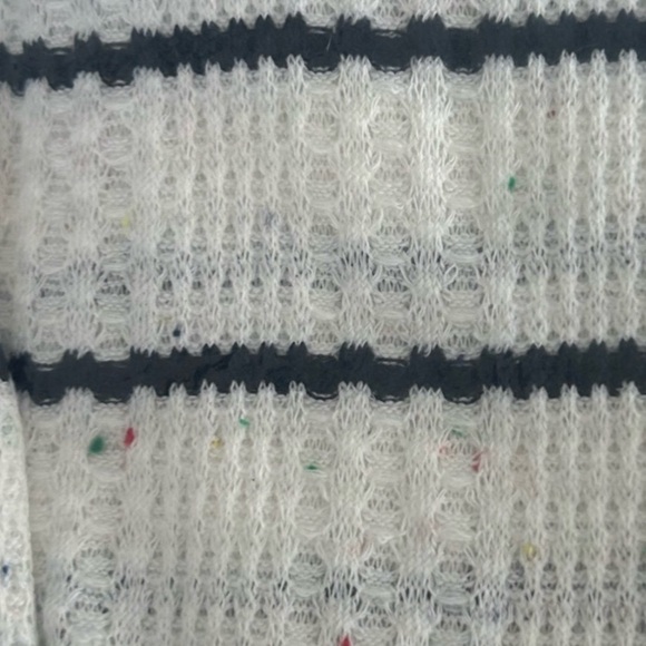 (51)New Adorable Striped Knit Cold Shoulder Front Tie Spring Summer Top - Picture 5 of 5